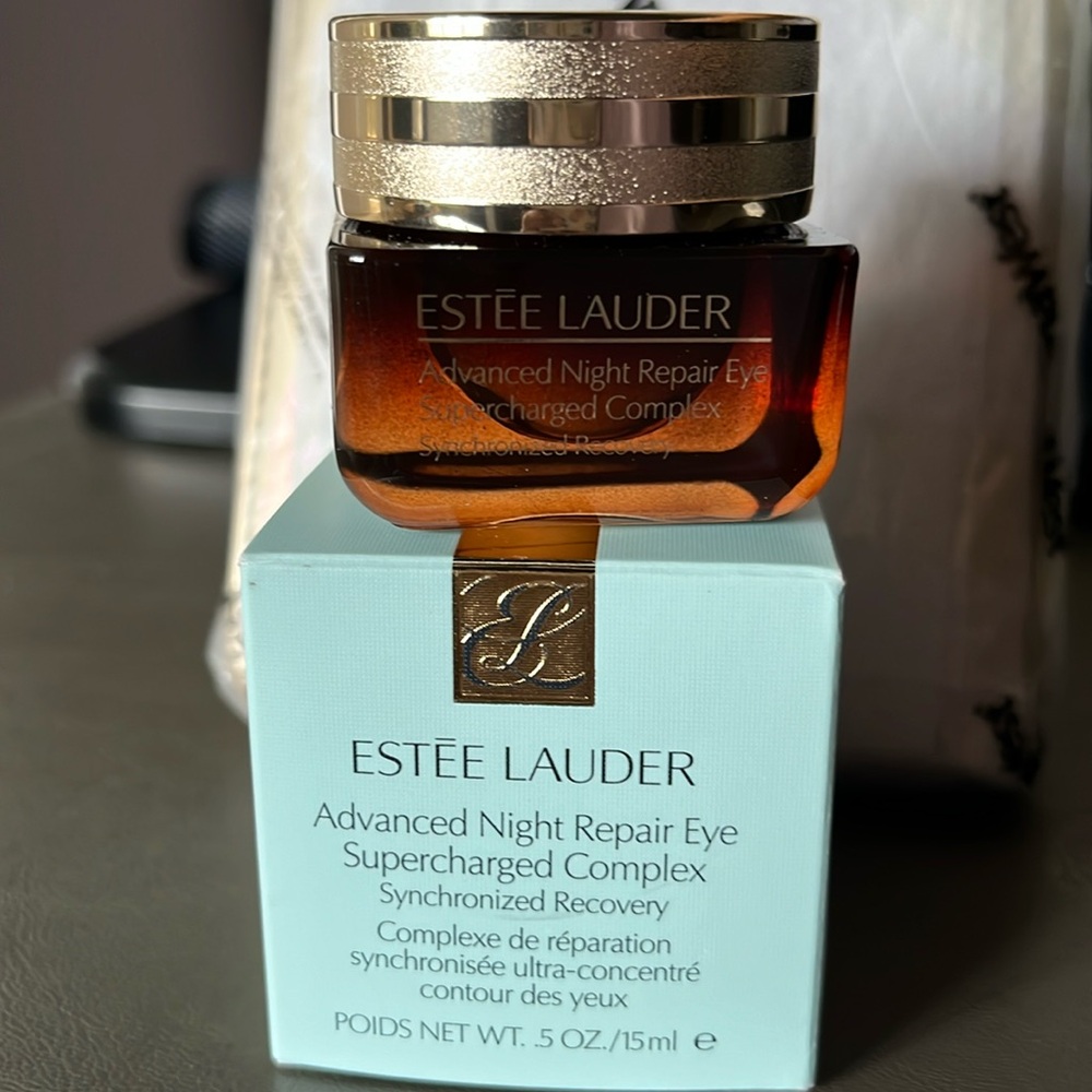 Estee Lauder Advanced night repair eye supercharged complex synchronized recovry